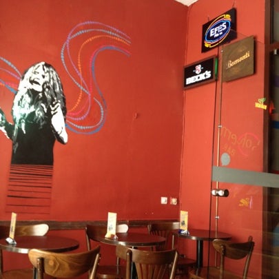 Das Foto wurde bei Bohem Cafe Bar von Hakan C. am 8/13/2012 aufgenommen