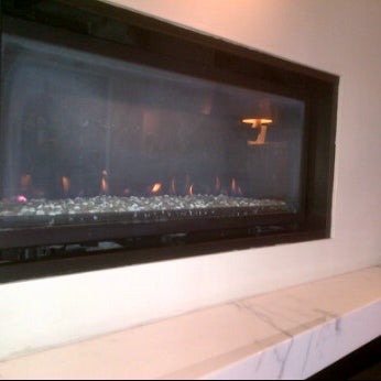 They have a very nice fireplace. I like their friendly front desk assistance esp Roth.