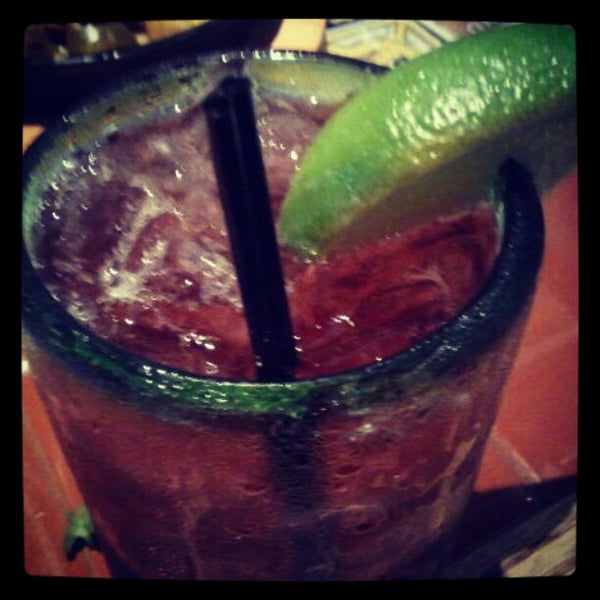 Photo taken at Chili&#39;s Grill &amp; Bar by Amanda M. on 5/23/2012