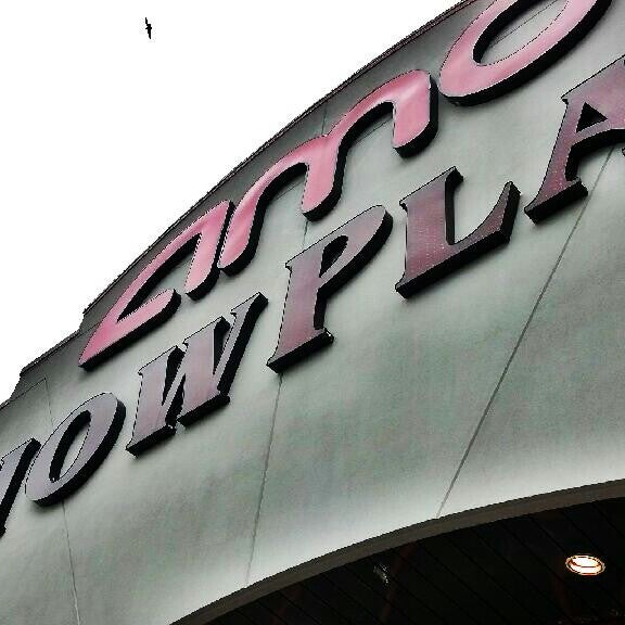 AMC Showplace Machesney Park 14 24個のTips