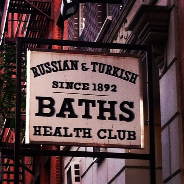 5/25/2012にKeaton K.がRussian &amp; Turkish Bathsで撮った写真