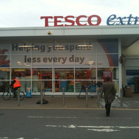 Tesco Extra Newbury'da Süpermarket
