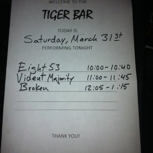 4/1/2012 tarihinde Lexie S.ziyaretçi tarafından Tiger Bar'de çekilen fotoğraf