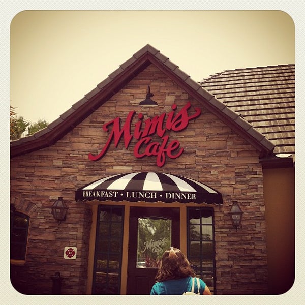 Photo taken at Mimi&#39;s Cafe by Chris C. on 6/13/2012