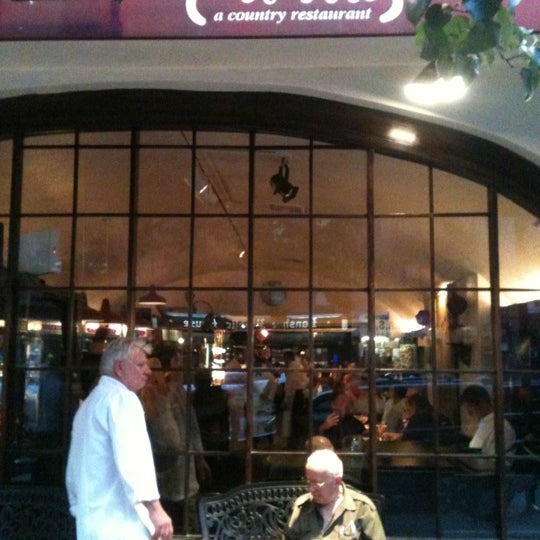 Photo taken at Campagnola Restaurant by Yosuke T. on 5/31/2012