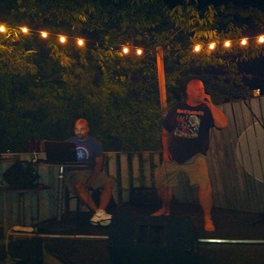 Photo taken at Drifters BBQ by Henry N. on 9/5/2012