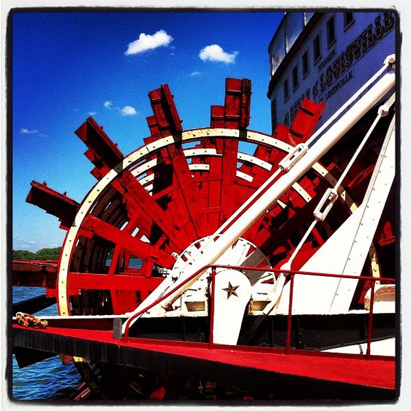 Photo taken at Belle of Louisville by Valerie A. on 8/19/2012