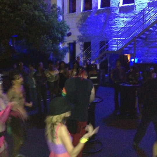 TOC Bar - Night Club