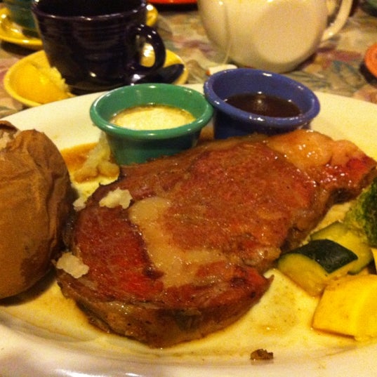 7/21/2012にIlya K.がIdle Spurs Steakhouseで撮った写真