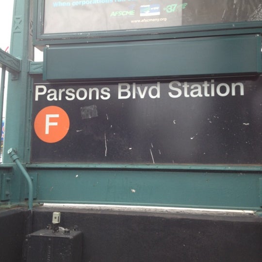 MTA Subway Parsons Blvd (F) 3 tips from 408 visitors