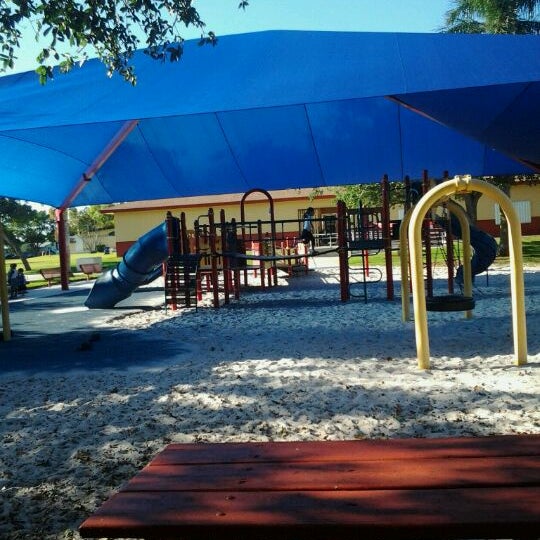Cutler Ridge Park - 10100 SW 200th St
