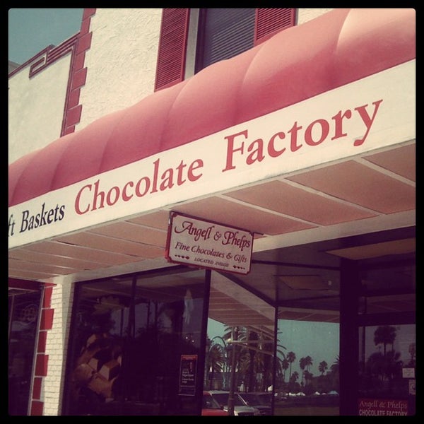 Photo taken at Angell &amp; Phelps Chocolate Factory by Earl B. on 7/7/2012