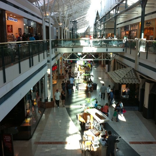 The Woodlands Mall Town Center 11 Lake Woodlands Dr