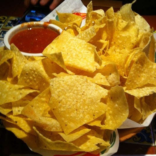 Show your foursquare check in for the free salsa and chips