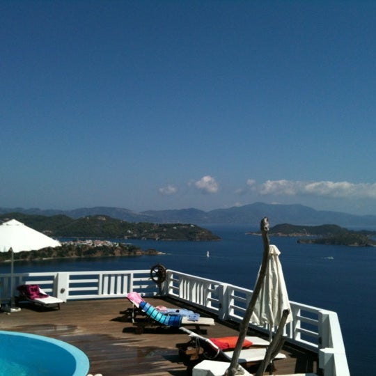 9/5/2012 tarihinde Dimitris M.ziyaretçi tarafından Kivo Art Hotel &amp; Suites Skiathos'de çekilen fotoğraf