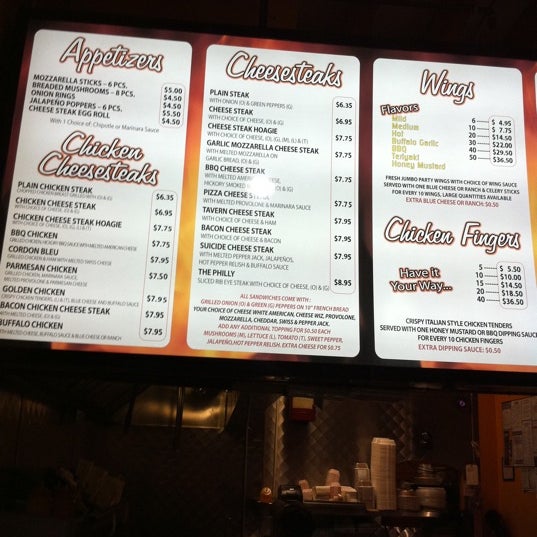 7/25/2011にTito J.がPhilly&#39;s Cheese Steaks &amp; Grillで撮った写真