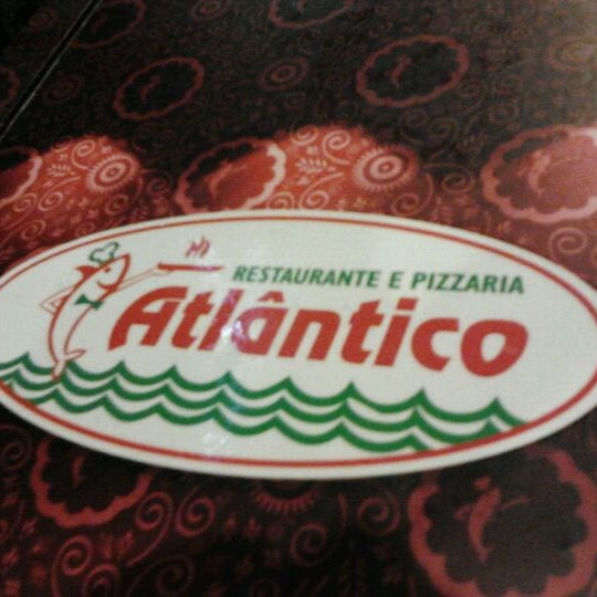 Foto tirada no(a) Restaurante e Pizzaria Atlântico por Guilherme C. em 11/16/2011