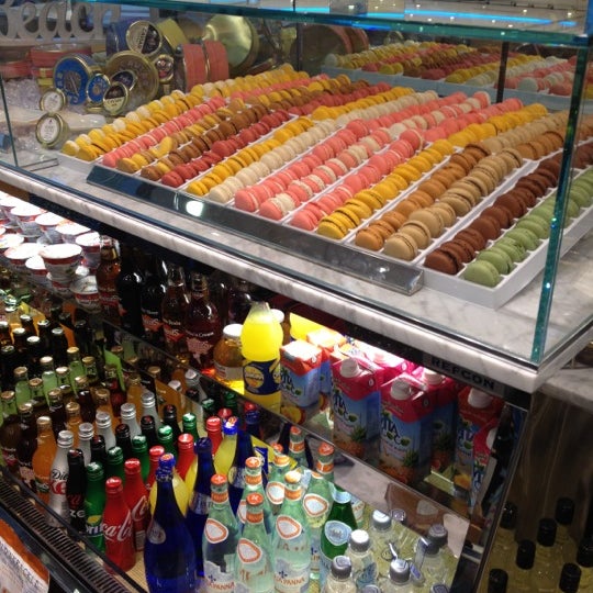 Prive Gourmet Market Gift Store in Miami