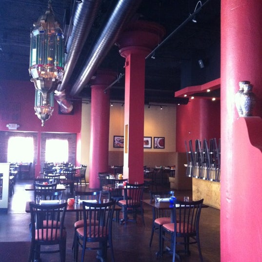 10/15/2011にNicole B.がSaffron Restaurant &amp; Loungeで撮った写真