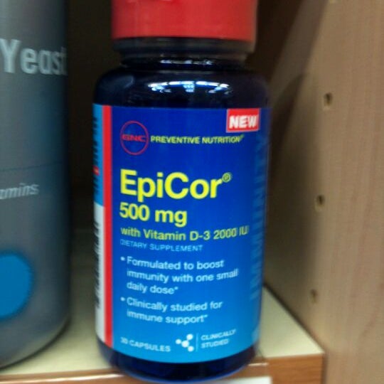 GNC Supplement Store in Cherry Creek