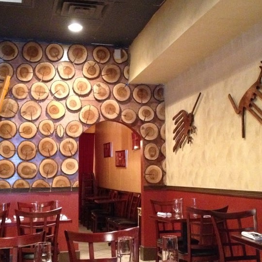 4/8/2012 tarihinde Alicia M.ziyaretçi tarafından Costanera Restaurant'de çekilen fotoğraf