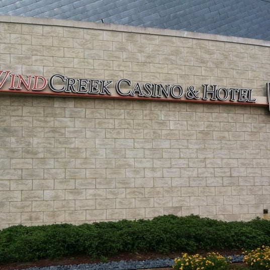 รูปภาพถ่ายที่ Wind Creek Casino &amp; Hotel Atmore โดย Christopher H. เมื่อ 7/2/2012
