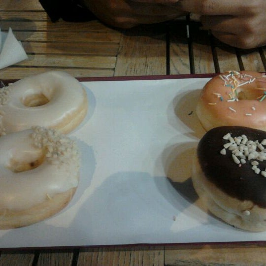photos at dunkin donuts now closed donut shop in halaskargazi