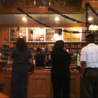 9/30/2011 tarihinde Rosemarie M.ziyaretçi tarafından The Coffee Bean &amp; Tea Leaf'de çekilen fotoğraf