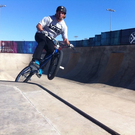 Scion Skatepark at Railroad Park Parque de skates en Lewisville