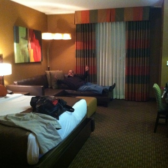 Golden Nugget Rush Tower Hotel In Downtown Las Vegas
