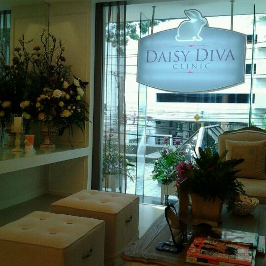 Daisy diva. Daisy-плееры. плеер ixtone mc325f 256mb. Daisy diva. Daisy diva актриса.