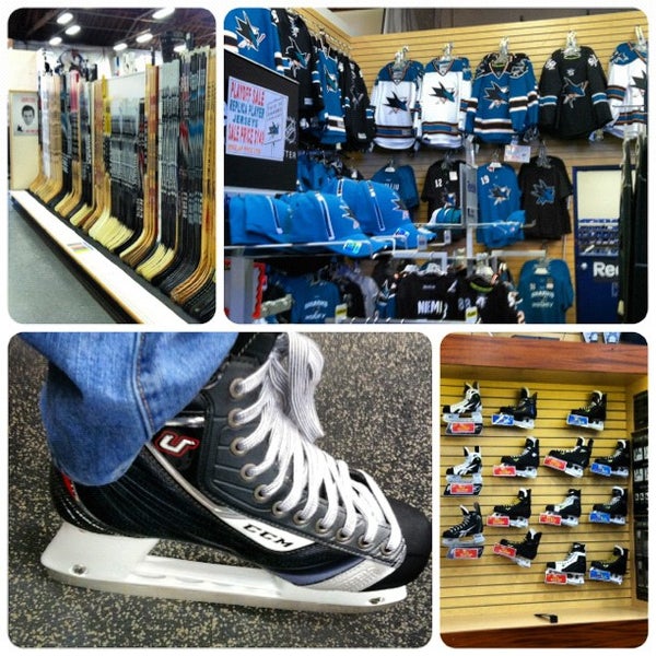 4/20/2012 tarihinde Dio V.ziyaretçi tarafından Hockey-X Superstore'de çekilen fotoğraf