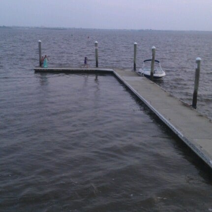 Photo taken at Crab Trap Restaurant by shady Katie&#39;s on 8/9/2012