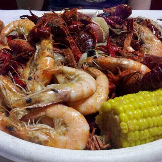 Photo taken at Crawfish Shack &amp; Oyster Bar North by Darrell W. on 7/7/2012