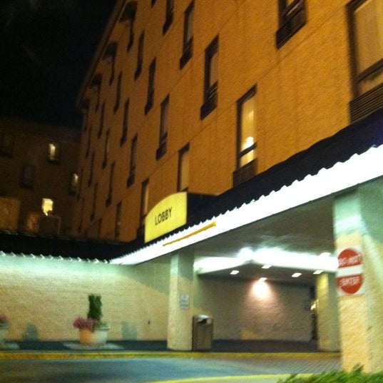 Photo taken at Radisson Hotel Philadelphia Northeast by Olivia R. on 8/8/2011