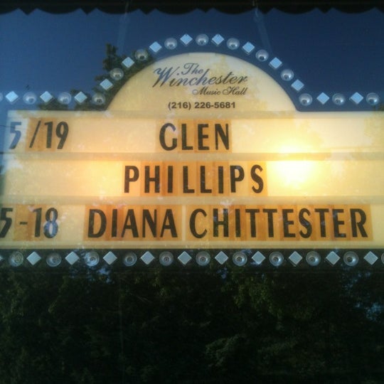 รูปภาพถ่ายที่ The Winchester Music Hall โดย Jessica R. เมื่อ 5/18/2012