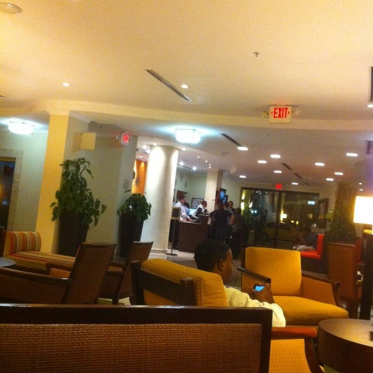 Photo taken at Courtyard by Marriott San Salvador by Antony J. on 2/14/2012