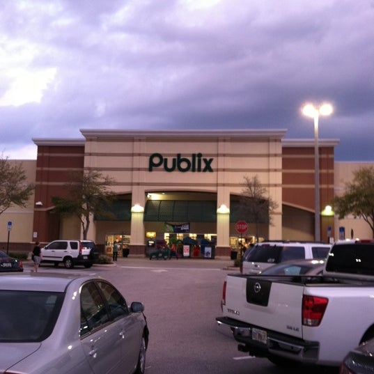 Publix Grocery Store in Clermont