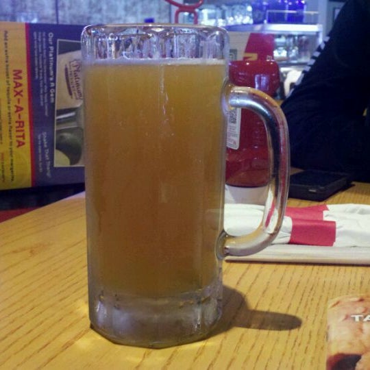 Photo taken at Chili&#39;s Grill &amp; Bar by Mason S. on 4/22/2012
