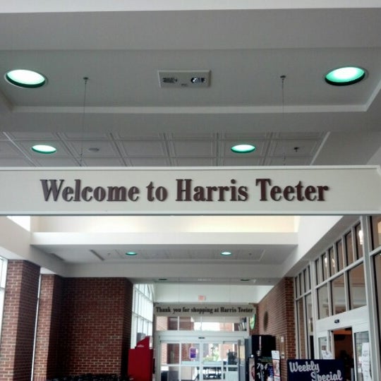 Harris Teeter Supermarket in Virginia Beach