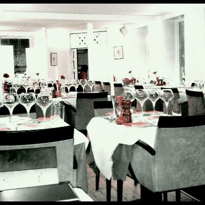 Das Foto wurde bei Restaurant Amalfi von Ginta G. am 5/3/2011 aufgenommen
