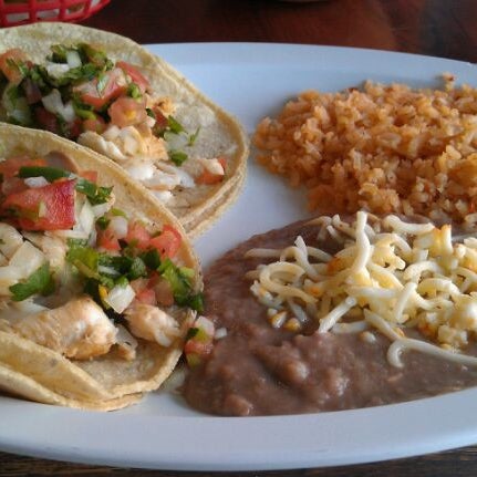 Снимок сделан в Papacito&#39;s Mexican Grill пользователем Sean K. 3/19/2012