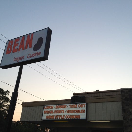 6/30/2012にScott L.がBEAN Vegan Cuisineで撮った写真