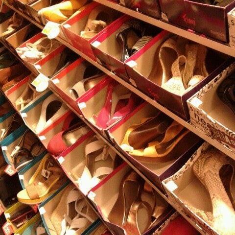 payless crocs