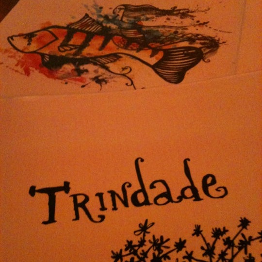 รูปภาพถ่ายที่ Trindade Restaurante - A cozinha do Brasil โดย Bárbara G. เมื่อ 12/8/2011