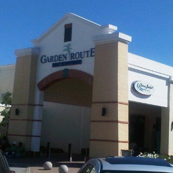 1/29/2012 tarihinde Alexis P.ziyaretçi tarafından Garden Route Mall'de çekilen fotoğraf