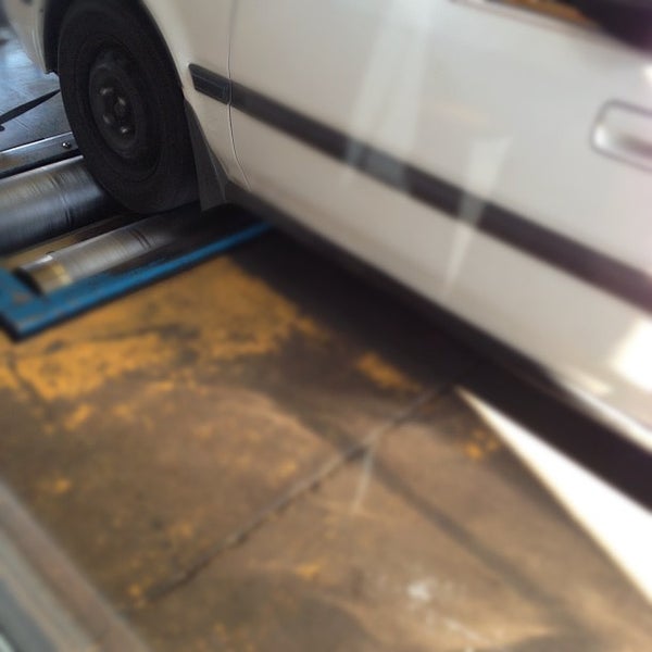 Photos at ADEQ Vehicle Emissions Testing Station Mesa, AZ