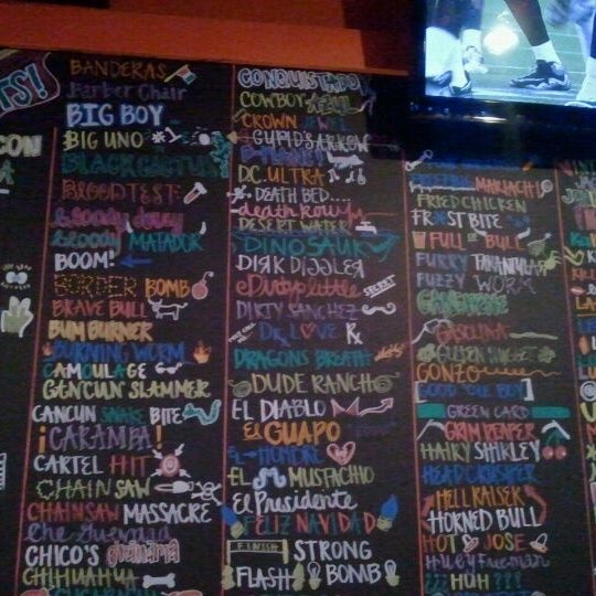 รูปภาพถ่ายที่ Chico&#39;s Tequila Bar โดย Joshua D. เมื่อ 1/22/2012