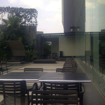 9/24/2011 tarihinde Vera P.ziyaretçi tarafından Aston Primera Pasteur Hotel'de çekilen fotoğraf