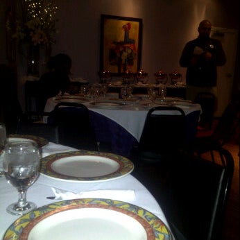 Foto scattata a The Merengue Restaurant da Desiree H. il 12/19/2011